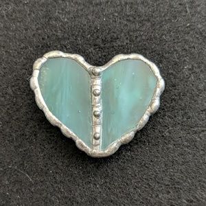 Bluegreen glass heart pin